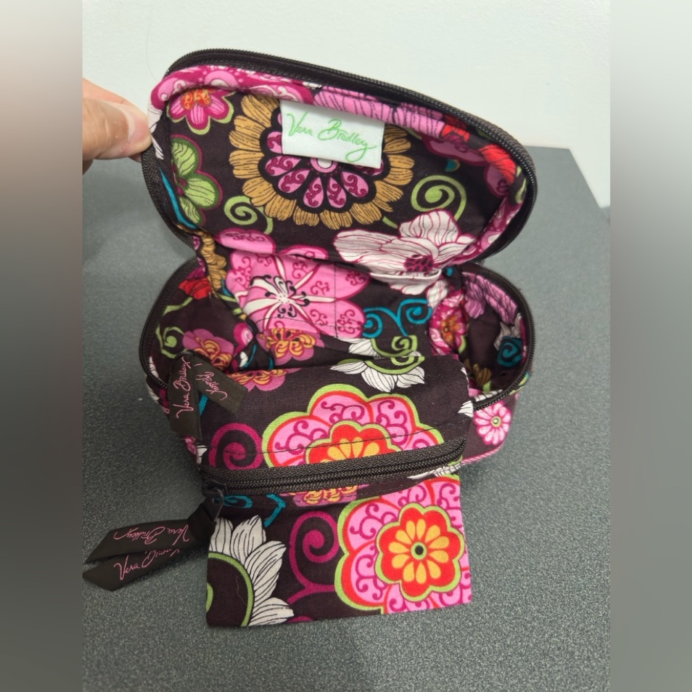 Vera Bradley Pink and Green Floral Cosmetic Bag Set retired in 2007 - Picture 5 of 6